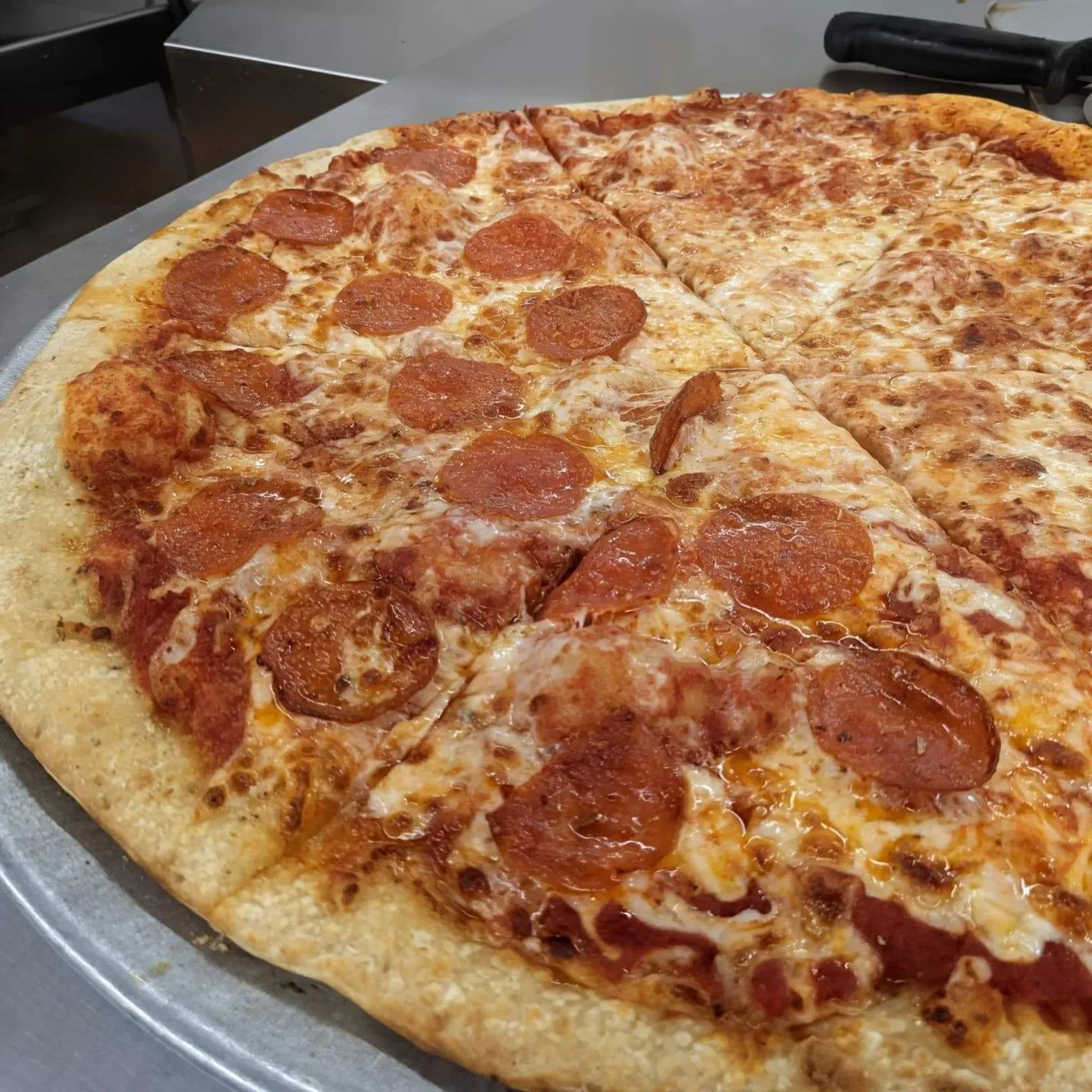 Hot pepperoni pizza